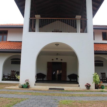 Villa Nilmalee Gampola Bagian luar foto