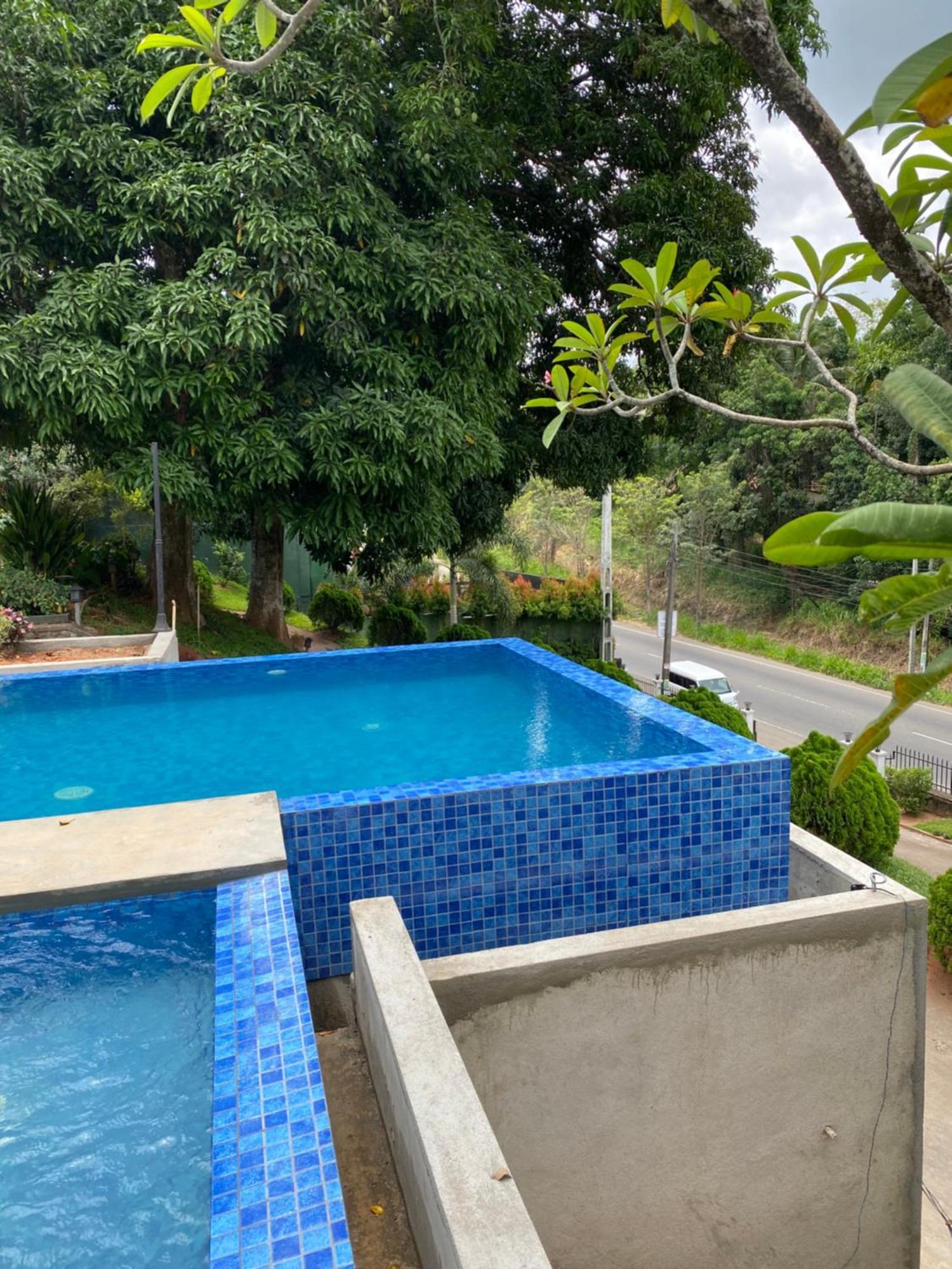 Villa Nilmalee Gampola Bagian luar foto