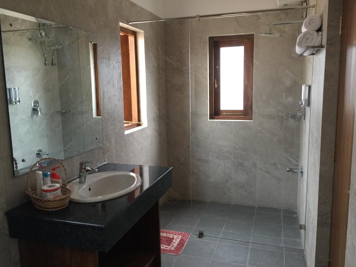 Villa Nilmalee Gampola Bagian luar foto