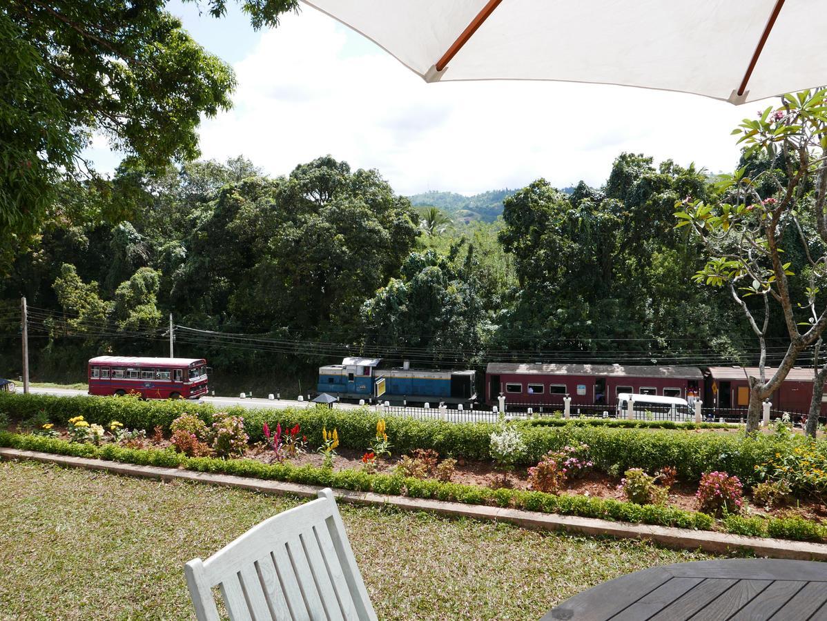 Villa Nilmalee Gampola Bagian luar foto