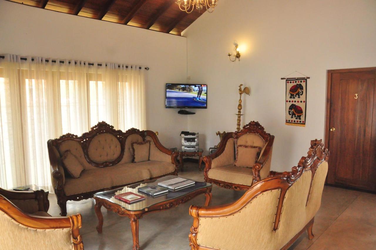 Villa Nilmalee Gampola Bagian luar foto