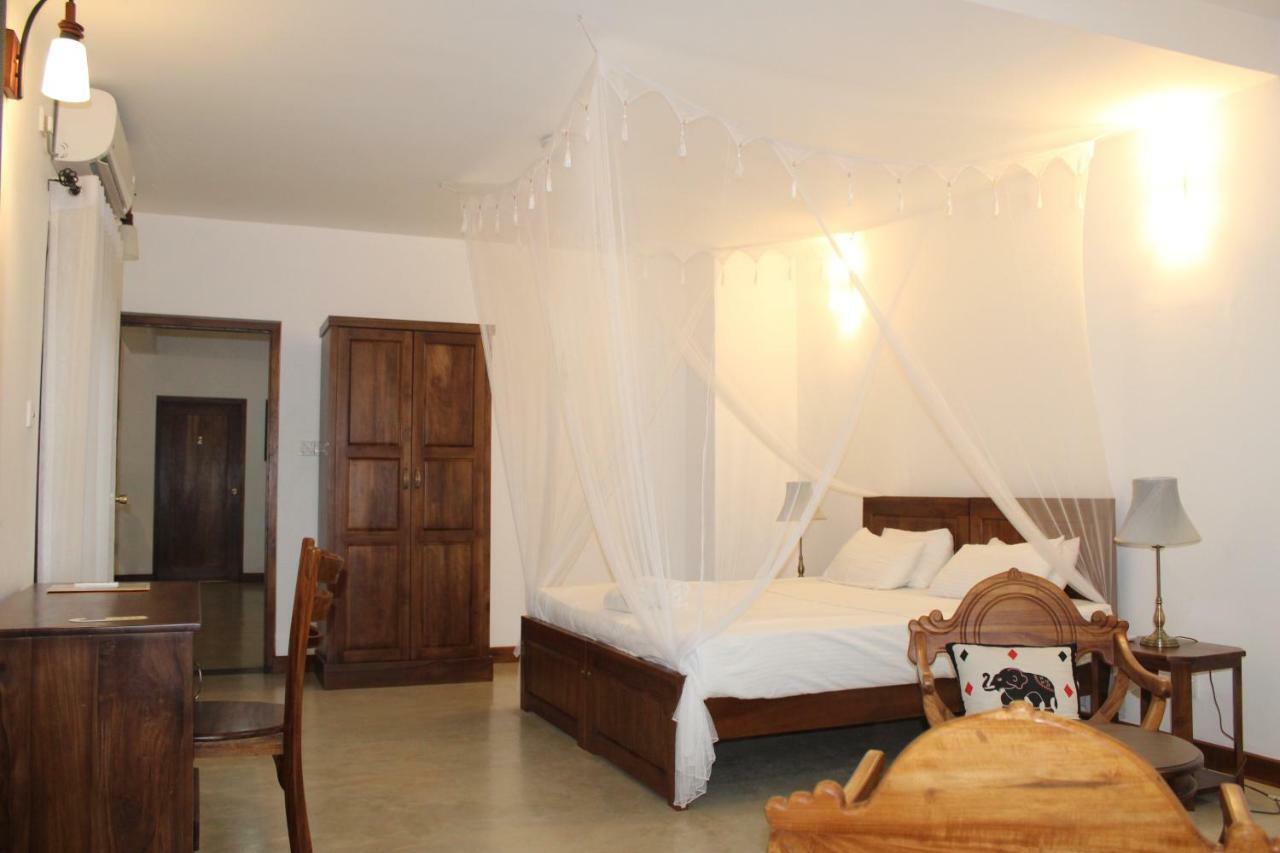 Villa Nilmalee Gampola Bagian luar foto